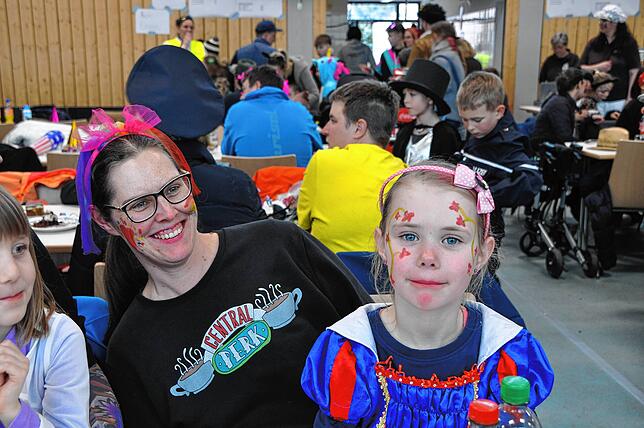 Bild 13: Viel Spaß beim Kinderball in Leimbach