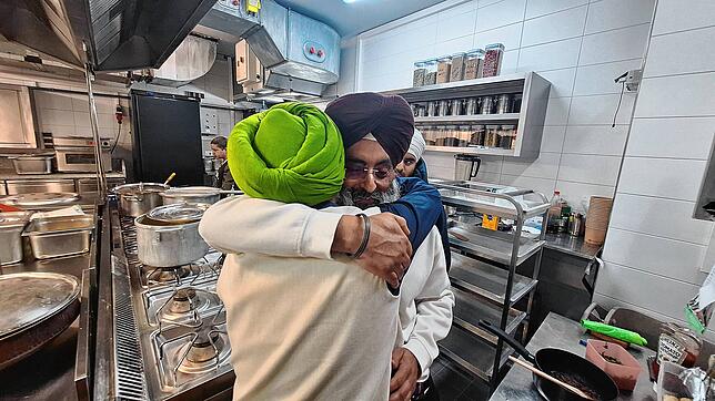 Bild 7: Indische Restaurant-Segnung durch einen Sikh-Priester in Konstanz: Wir haben die Bilder