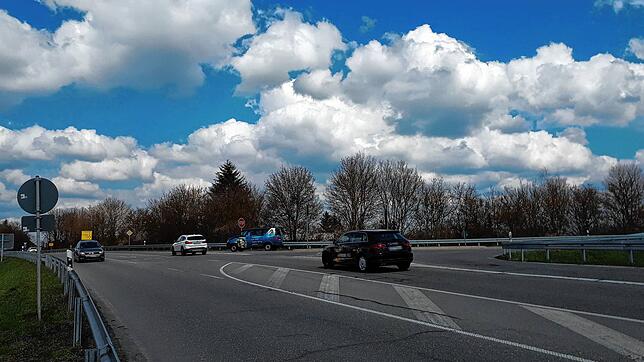An der Ausleitung zum Zubringer in Richtung Bundesstraße 27 soll ein Kreisverkehr entstehen. Der Baustart im Jahr 2021 scheint ...