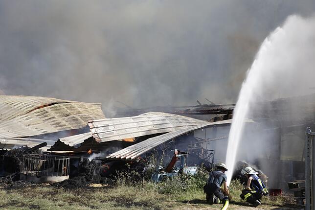 Bild 1: Bilder vom Brand eines Hof-Gebäudes auf dem Hohentwiel