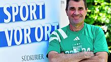 Neuling: Nach 33 Jahren ist der SV Waldhaus wieder in der Bezirksliga und Trainer Oliver Baumgartner würde sich freuen, wenn es dieses ...