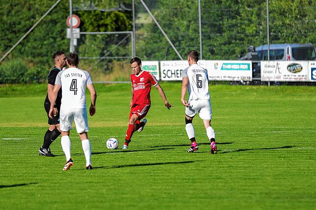 Bild 37: SV Eggingen und TuS Stetten II trennen sich 2:2 im ersten Abstiegsspiel – und wir haben Fotos!