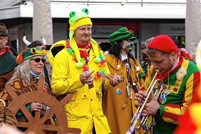 Bild 9: Bilder von der Machtübernahme des Radolfzeller Rathauses durch die Froschenzunft Radolfzell.