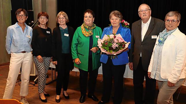 Der Hospizverein hat einen neuen Vorstand gewählt. Im Bild (von links) Martina Fahr-Rackow (Assistentin des Vorstands), Anne Grundmüller ...