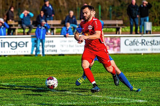 Bild 2: TuS Efringen-Kirchen gelingt ein 3:1 im Abstiegskampf beim FC Wallbach &ndash; und wir haben Bilder!