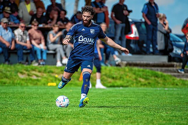 Bild 24: FC Schlüchttal gewinnt Spitzenspiel gegen SV Blau-Weiß Murg mit 2:1 &ndash; und wir haben Bilder!