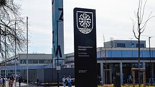 Am Bildungszentrum ist die Attacke der drei 14-Jährigen auf einen Mitschüler ein Thema. Die Schule habe Maßnahmen ergriffen, teilt das ...