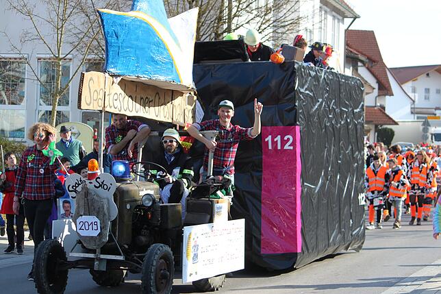 Umzug 2019: Verschiedene Themenwagen gehören weiterhin zum Umzug in Kluftern.