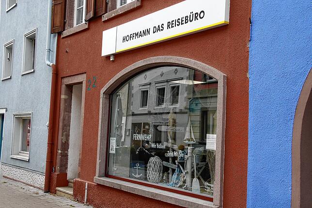 Bild 5: Den Reisebüros aus dem Schwarzwald steht das Wasser weiter bis zum Hals &ndash; dabei gibt es viele Länder ohne Reisewarnung