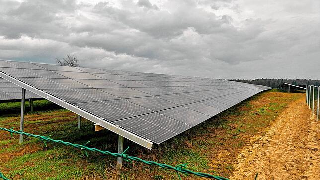 Sauldorf setzt auf Photovoltaik: Diese Freiflächenanlage in Sauldorf-Wackershofen geht in Kürze ans Netz. Weitere Anlagen sind bereit in ...