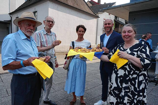 Bild 15: Bilder des Sektempfang und Totenehrung bei der Chilbi