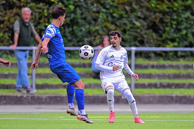 Bild 5: SV Weil II fegt den SV Blau-Weiß Murg mit 11:0 vom Platz – und wir haben Fotos!