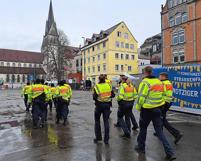 Polizei, Rettungsdienste, Security, Awareness-Teams und viele mehr sorgten für Sicherheit an der Fasnacht 2025 (Foto) in Konstanz.
