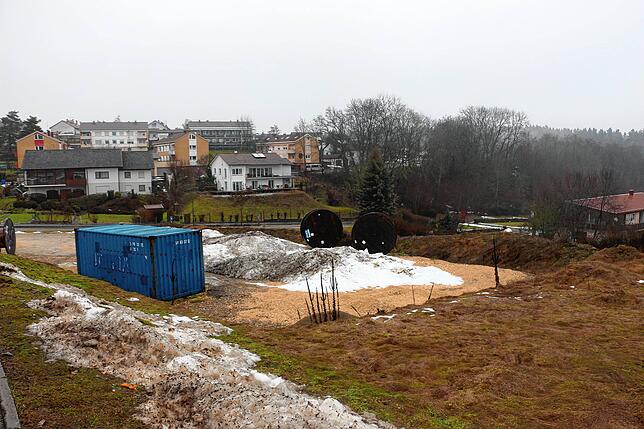 Derzeit wird zwar Baumaterial auf der Baustelle gelagert, aber es herrscht Winterbetrieb.