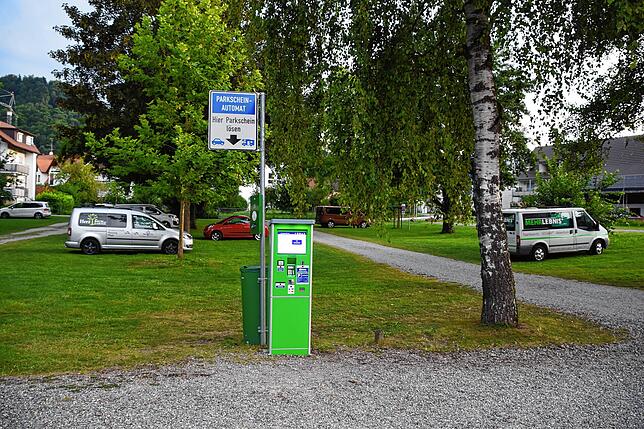 Am Strandbad Bodman wurde der bestehende Automat am Holzgebäude ersetzt und ein zweiter neu aufgestellt.
