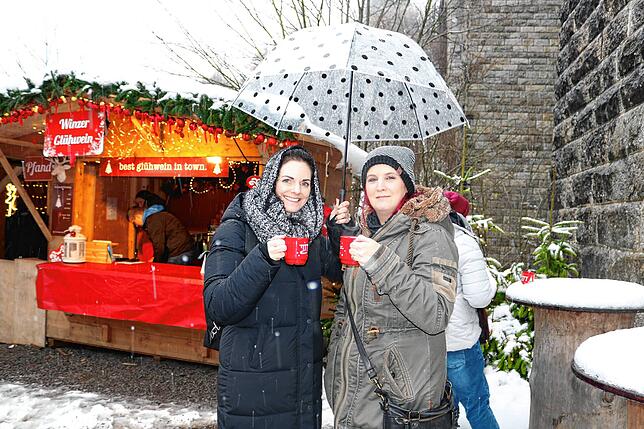 Bild 21: Besucheransturm auf dem Weihnachtsmarkt in der Ravennaschlucht