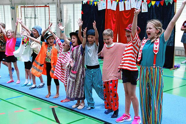 Bild 9: Manege frei für die große FEZ Abschluss Gala