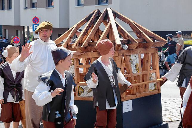 Bild 9: Hier sind die schönsten Bilder vom Seehasen-Jubiläumsfestzug