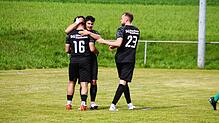 Die SG Marbach/Rietheim bejubelt einen ganz späten Erfolg gegen den SV TuS Immendingen.