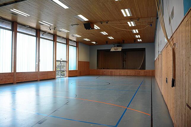 Nach der Entscheidung des Rates für die große, rund 3,5 Millionen teure Sanierung der Turn- und Festhalle scheint noch nicht alles in ...