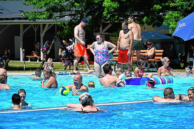 Bild 14: Alle Bilder zum Freibadfest in Waldshut