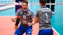 Beim DVV-Pokalhalbfinale vor drei Wochen gegen die United Volleys Rhein Main hatten Simon Tischer (links) und Bartlomiej Boladz (rechts) ...
