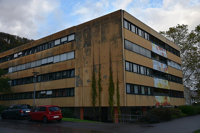 Bis in zwei Jahren soll das bisherige Bernhardshaus abgerissen werden.
