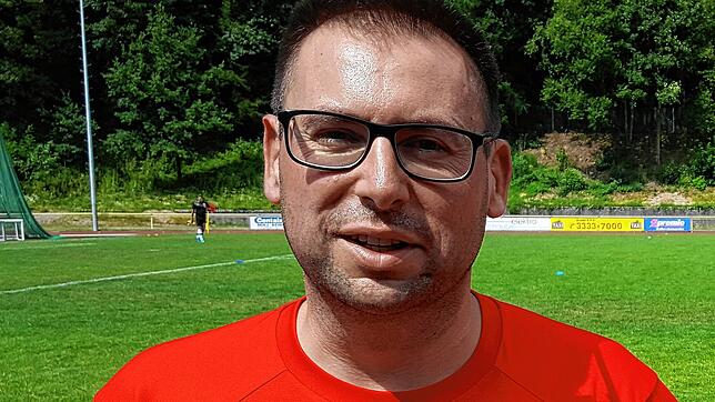Zurück: Nach zwei Jahren beim FC 08 Bad Säckingen II engagiert sich Andreas Weber wieder beim FC Wallbach und wird Co-Trainer an der ...