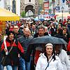 Eine Stärkung des innerstädtischen Handels will das neue Einzelhandelsgutachten. Nicht immer sind die Straßen so belebt wie hier an ...