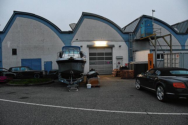 In dieser Industriehalle in Gottmadingen fand am Dienstag die Großrazzia der Polizei statt.