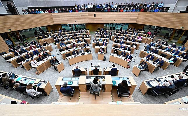 Blick ins aktuelle Parlament der Baden-Württemberg.