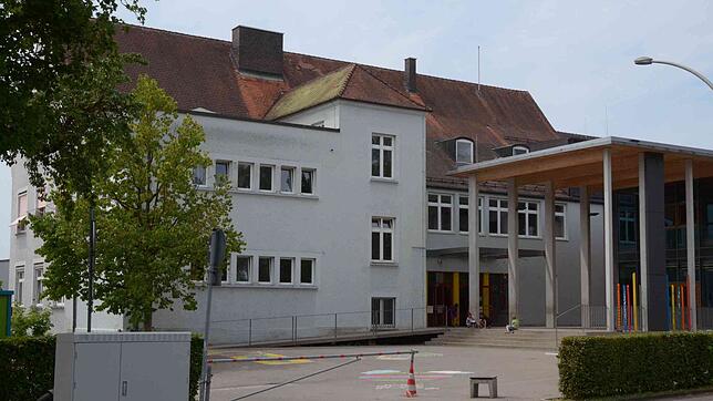 Am Dienstag wurde der Gemeinderat über die drastisch gestiegenen Kostenannahmen für den Umbau der Gretser-Schule informiert. Nun soll ...
