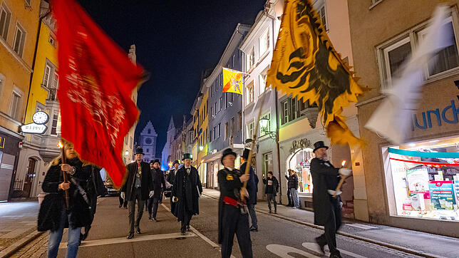 Bild 7: Fasnet in Flammen: So beerdigen die Narren die fünfte Jahreszeit in Überlingen!