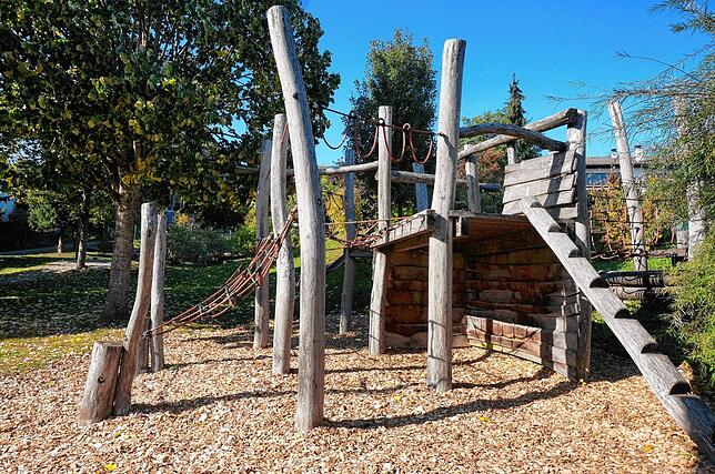 Zum Spielen und Toben: Blick auf den Spielplatz auf dem Mittleren Berg.