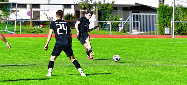Bild 2: SG FC Wehr/Brennet deklassiert FC Erzingen mit 8:1 &ndash; und wir haben Bilder!