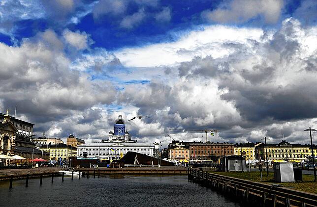 Die finnische Hauptstadt Helsinki. Die Augsburger MAN errichtet hier eine Großwärmepumpe, die Öko-Heizenergie für 30.000 Finnen ...