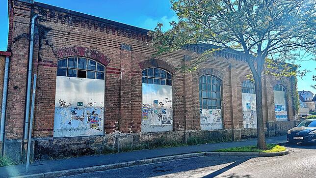 Kann das weg? Der markante Klinkerbau auf dem RAB-Gelände direkt an der Eugenstraße soll abgerissen werden.