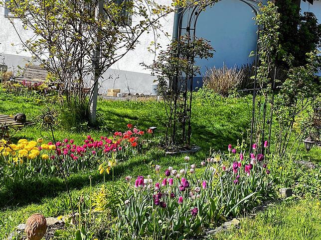 Anna Single aus Pfullendorf pflegt dieses Gartenparadies.