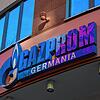 Das Logo der Gazprom Germania GmbH, ehemaliges Tochterunternehmen der Gazprom Export des russischen Gasversorgers, ist an der Fassade ...