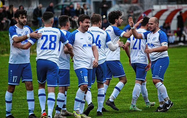 Bild 1: FC Geißlingen gewinnt Derby beim FC Grießen mit 3:1 &ndash; und wir haben Bilder!