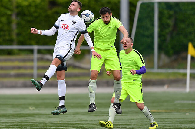 Bild 10: SV Weil II besiegt den SV Buch mit 4:0 &ndash; und wir haben die Bilder!