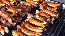 Die Schweizer Nationalwurst, die über alle Sprach- und Kantonsgrenzen hinweg beliebt ist: Der Cervelat.