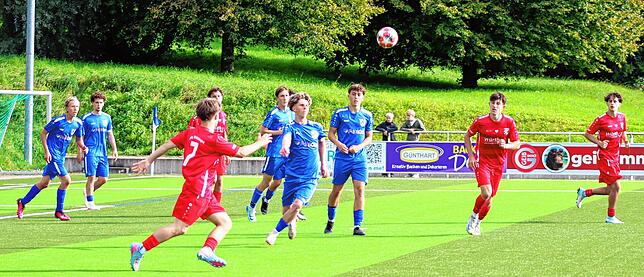 Bild 23: A-Junioren der SG Wutachtal gewinnen 8:1 beim FC Erzingen – und wir haben Fotos!