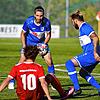 Alles unter Kontrolle: Julian Göbel (hinten) kümmerte sich konsequent um Nicolas Gamp (Nr. 10) und war somit Garant für den 5:0-Sieg des ...