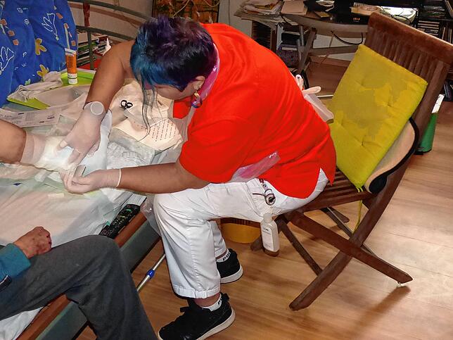 Die ambulante Pflege stellt immer höhere Anforderungen an die ausgebildete Pflegefachkraft.