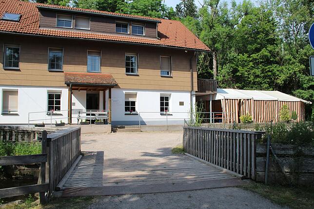 Villingen, Feldner Mühle, So, 7.7., 11 Uhr: Neben einem leckeren Mittagstisch bietet der Rotary-Club Villingen-Schwenningen auch ...