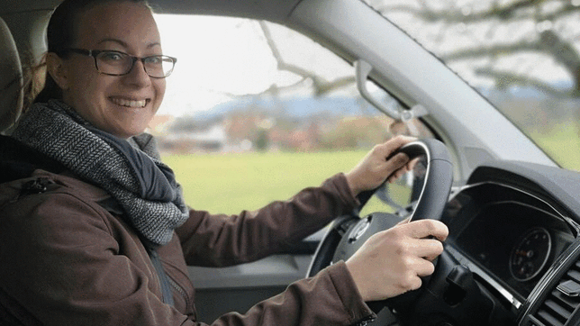 Diese Menschen nutzen unterschiedliche Wege, um mobil zu bleiben.