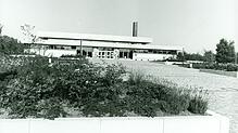 Beim Singener Hallenbad scheint die Zeit stehengeblieben zu sein. Seit 1972 hat sich das äußere und auch das innere Erscheinungsbild ...