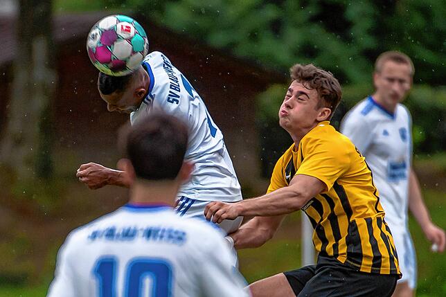 Bild 8: Reserve des SV Blau-Weiß Murg bezwingt den SV Nöggenschwiel mit 3:1 &ndash; und wir haben Bilder!