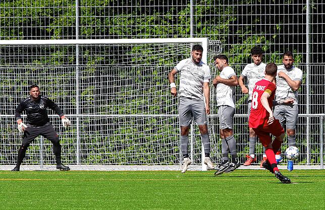 Bild 8: Linzgauer Titelparty! So bejubelt der FC Aramäer Pfullendorf die Meisterschaft